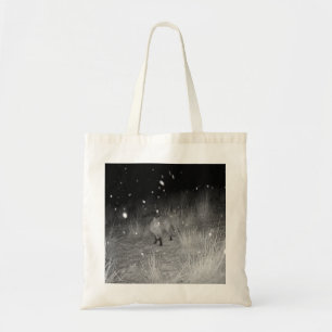 Bolsa Tote Bela Cena Invernal Raposa em Pé em Campo Nevado