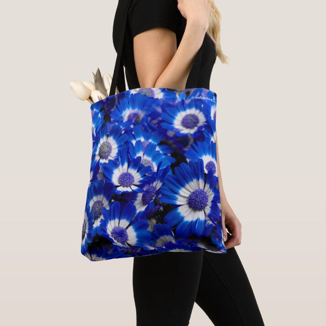 Bolsa Tote Belos Flores de Cineraria Azul Real (Close Up)