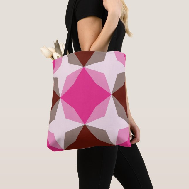 Bolsa Tote Berry Mocha Diamond Motif (Close Up)