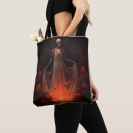 Bolsa Tote Bone girl wearing a wedding dress in a forest
