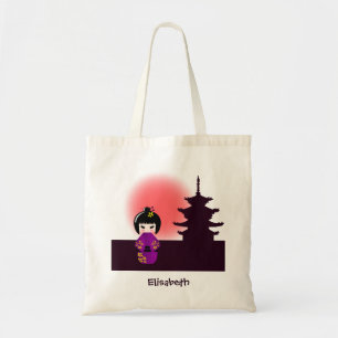 Bolsa Tote Boneca kokeshi japonesa no templo durante o pôr d