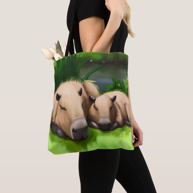 Bolsa Tote Bonito Engraçado Napping Capybaras por Pond (Close Up)
