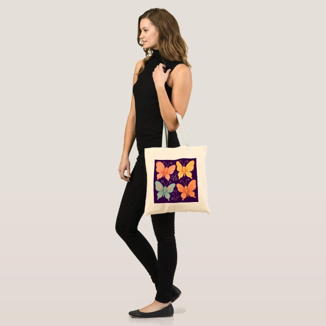 Bolsa Tote Borboletas Caprichosas (Frente (modelo))