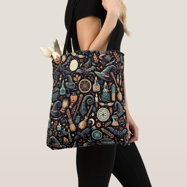 Bolsa Tote Botânica Encantada: Herbos e Bruxaria Mágicos (Close Up)