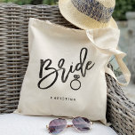 Bolsa Tote Bride da caligrafia<br><div class="desc">Confira mais de 100 estilos populares de sacos de tote de casamento da coleção "Bags de Tote de Casamento" do meu compro! sacos de tote,  sacos de tote de casamento,  casamento de tote,  casamento minimalista</div>