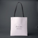 Bolsa Tote Bridesmaid Mínima Moderna do Monograma Rosa Esmaga<br><div class="desc">O perfeito acessório elegante para uma proposta de dama de honra ou de solteira! Um simples na moda personalizado design de monograma com uma moderna tipografia manuscrita minimalista em preto sobre um elegante fundo cor-de-rosa pincelado. Personalize o monograma bonito de cor rosa,  melhorando a elegância do design.</div>