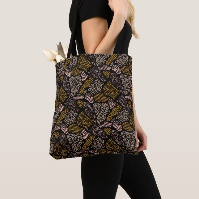 Bolsa Tote Brown Safari Animal Print (Close Up)