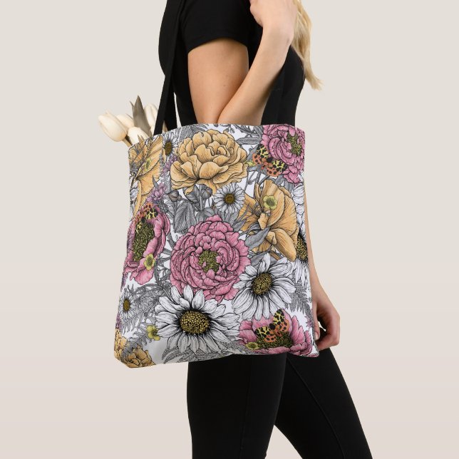 Bolsa Tote Buquê de flores- rosas, peonias, margaridas (Close Up)