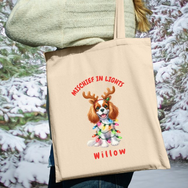Bolsa Tote Cachorro das Luzes de Natal Cavaliador de Aquarela (Carry festive cheer with this custom fun Cavalier spaniel tote bag. A perfect gift for dog lovers.)