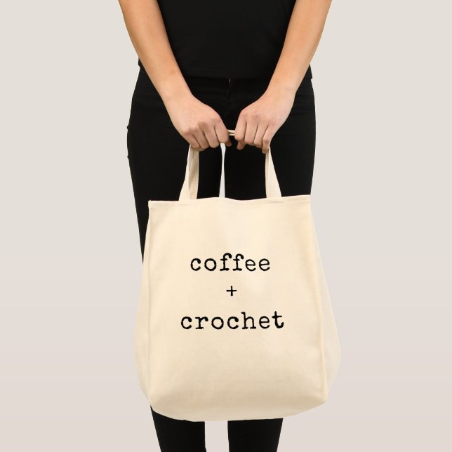 Bolsa Tote Café e Crochê Amantes de Fios Divertidos Texto Per (Frente (produto))