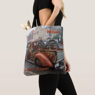 Bolsa Tote Caminhão e bicicleta do vintage em Jerome, arizon