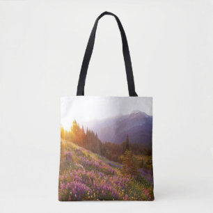 Bolsa Tote Campo de lupino e Montanhas Olímpicas em