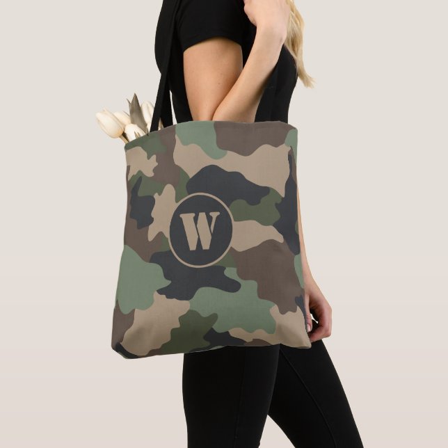 Bolsa Tote Camuflagem Woodland Camo Khaki Tan Monograma Preto (Close Up)