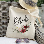 Bolsa Tote Casamento de noiva floral Burgundy e Blush<br><div class="desc">burgundy blush floral noiva favor de casamento bolsas de tote,  mãe da noiva,  madrinhas,  mãe da noiva,  noiva do noivo,  noiva da equipe,  favores de casamento,  sacos de tote de casamento,  bolsa de presente de casamento,  festa de casamento,  casamentos rústicos,  floral rústico,  peônia,  flor,  floral, </div>