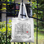Bolsa Tote Casamento do Localizador de Amor de Indianápolis B<br><div class="desc">Uma bolsa de tote divertida para um casamento ou qualquer outra ocasião ocorrendo na bela cidade de Baltimore, Maryland. Este bolsa apresenta um mapa de despesas gerais do centro da cidade dentro a um quadro de caixas delimitadas a preto. No topo está uma breve saudação bem-vinda e o nome da...</div>