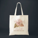 Bolsa Tote Casamento Personalizado De Boho Floral Rosa-Blush<br><div class="desc">Vintage rustic boho floral Bridesmaid tote bag. Este design apresenta arranjo floral de aquarela de rosas românticos, peônias e flores anêmonas, e sotaques de penas boêmicas rústicas em tons de rosa empoeirado, rosa-pincel, branco-creme, bronze e ouro. Este estilo de cor-de-cinza será perfeito para sua queda ou casamento no inverno. Personalize...</div>