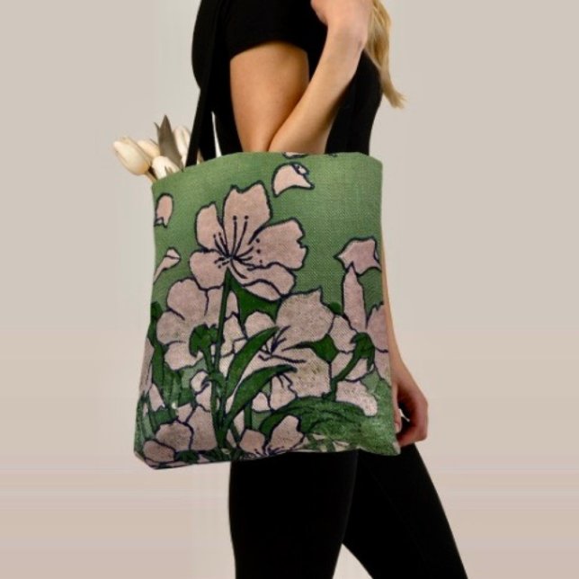 Bolsa Tote Cascata de Flor de Cerejeira Rosa (Tote Bag — 100% polyester, black laminated lining 100% cotton web hand. Made in the USA.
)