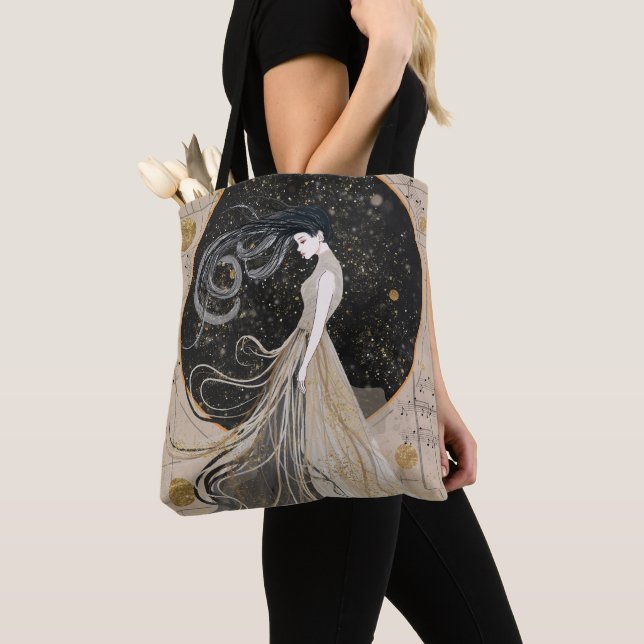 Bolsa Tote Celestial Muse Dreamy Mulher Cosmica (Close Up)