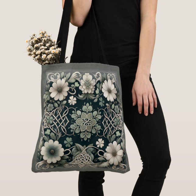 Bolsa Tote Celtic Clover Floral Charm (Close Up)