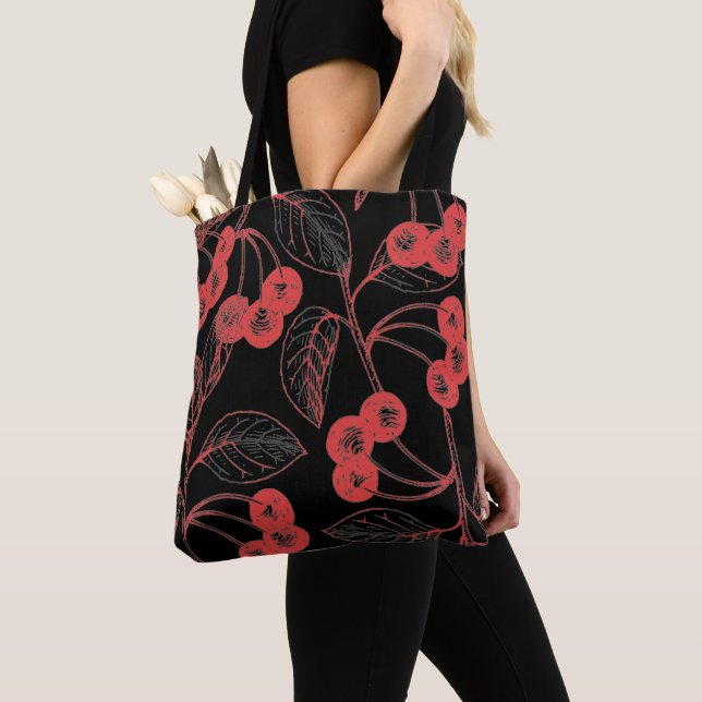 Bolsa Tote Cerejas e Folhas Vermelhas em Preto (Close Up)