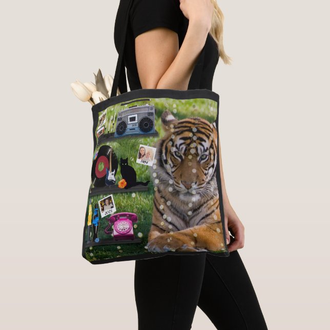 Bolsa Tote Citações de Datas Personalizadas do Tigre do Retro (Close Up)