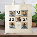 Bolsa Tote Colagem de Fotografias do formando Monograma Keeps<br><div class="desc">Comemore seu formando e dê um presente personalizado especial com este saco de fotos personalizadas de graduação em colagem. Este saco único de fotos de colagem de formandos será um guardião valioso. Personalize com 5 fotos de seu mais velho ou faculdade favorito e personalize-se com o ano de graduação, nome,...</div>