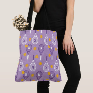 Bolsa Tote 😍 com lavanda monograma e ranhuras tênis branc
