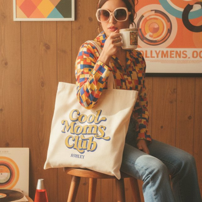 Bolsa Tote Cool Moms Club Retro Yellow and Blue Typography (Criador carregado)