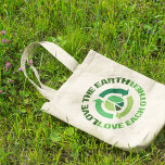 Bolsa Tote Curioso Ama O Ativista Ambiental Da Terra<br><div class="desc">Ame a Terra Um Ao Outro. Um presente de excelente reciclagem para pessoas que acreditam que o aquecimento global é real e que querem ajudar a prevenir as alterações climáticas. Salve nosso ambiente e mantenha nosso planeta limpo e cheio de paz.</div>