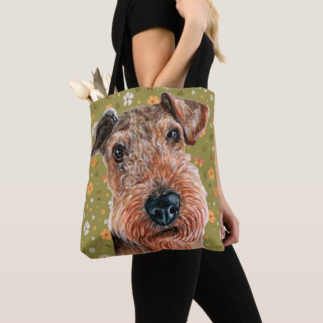Bolsa Tote Cute Airedale Terrier e Flor Verde Padrão (Close Up)