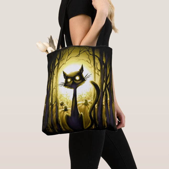 Bolsa Tote Derpy Little Halloween Cat em um Pumpkin Patch (Close Up)