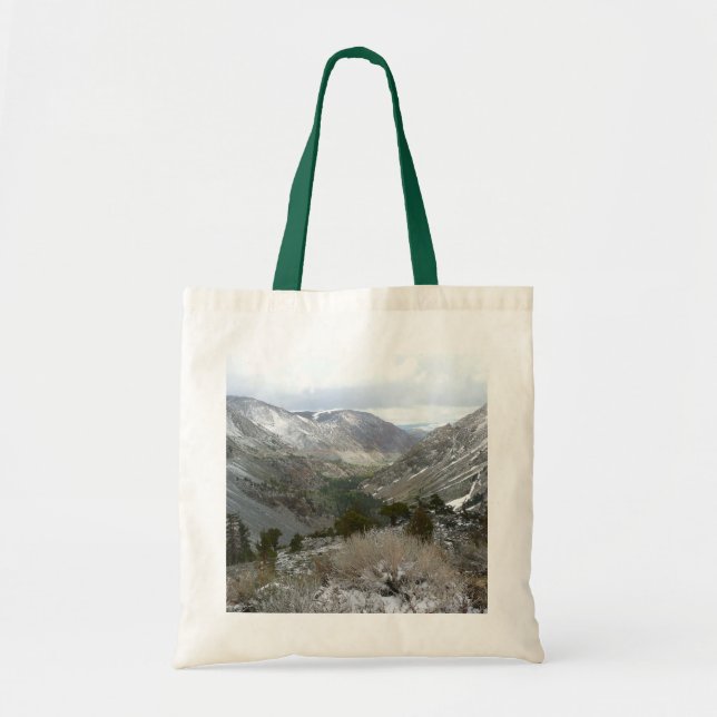 Bolsa Tote Dirigindo pelas montanhas Snowy Sierra Nevada (Frente)