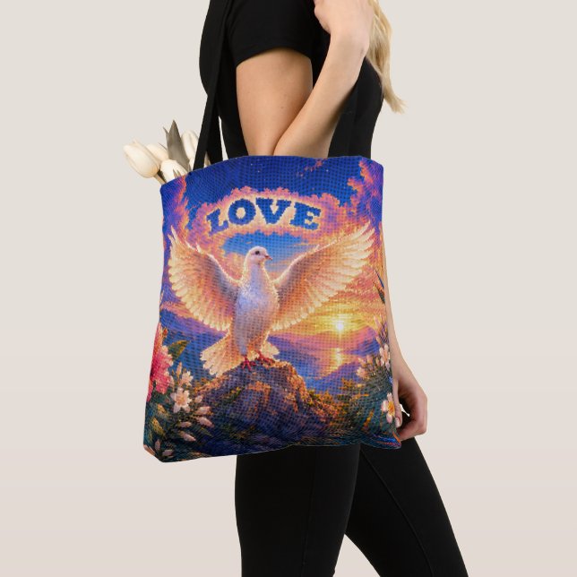 Bolsa Tote Dove | Amor Acima de Tudo (Close Up)