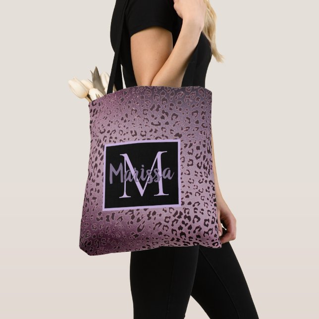 Bolsa Tote Dusky Violet Leopard Monograma (Close Up)
