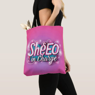Bolsa Tote Ela é feminista no comando