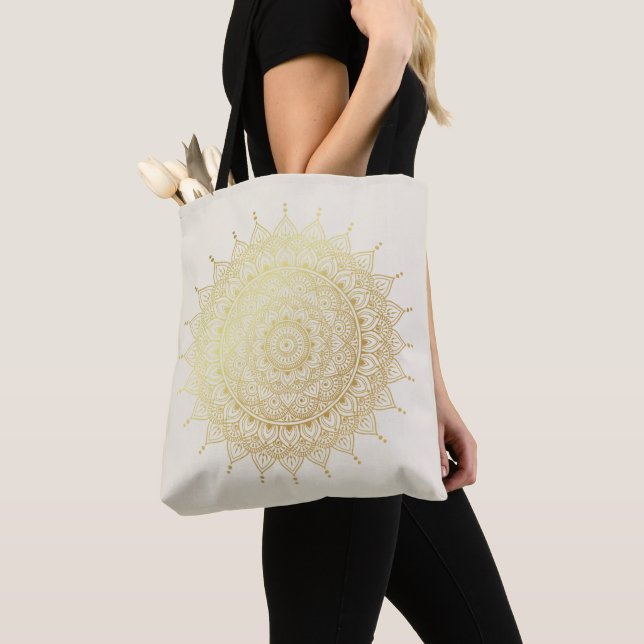 Bolsa Tote Elegante Dourado em Cream Floral Henna Mandala (Close Up)