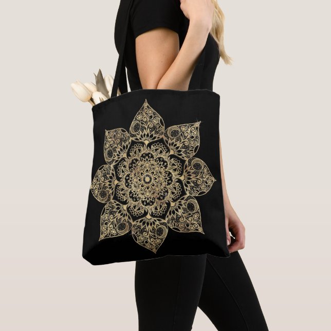 Bolsa Tote Elegante Mandala Floral em Ouro Branco  (Close Up)