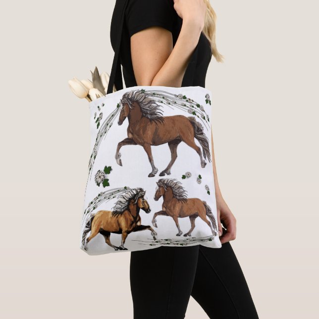 Bolsa Tote Elska e o cavalo islandês gaited das flores (Close Up)