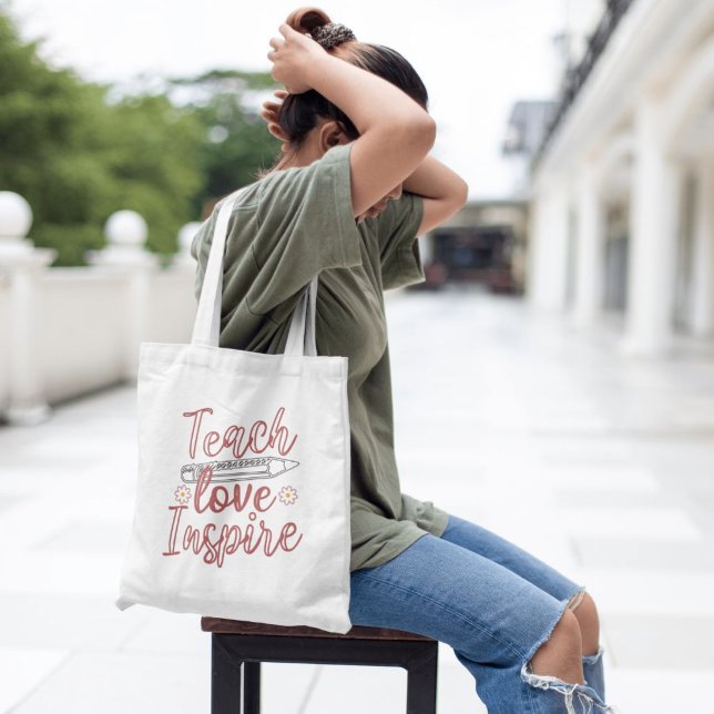 Bolsa Tote Ensinar Amor Inspira Apreciação do Professor (Criador carregado)