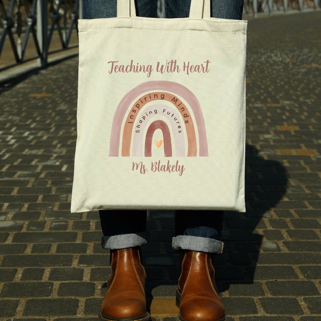 Bolsa Tote Ensino com Apreciação do Professor do Coração Arco (Teaching With Heart Rainbow Teacher Appreciation Tote Bag
)