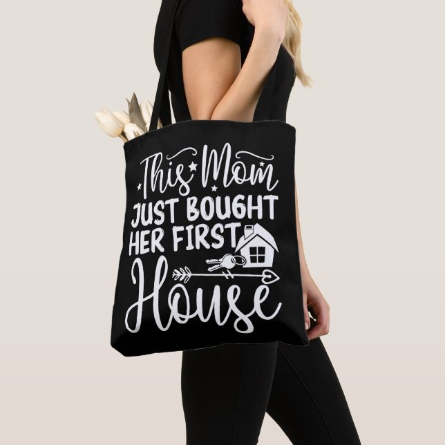 Bolsa Tote Essa Mãe Acaba de Comprar Sua Primeira Casa - Mãe  (Close Up)