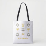 Bolsa Tote Estrela de David Menorah HANUKKAH<br><div class="desc">Saco de tote HANUKKAH moderno, com texto PERSONALIZÁVEL, mostrando dourado falso e estrela prateada de DAVID e MENORAH. O texto lê HAPPY HANUKKAH com um nome de marcador de posição e é PERSONALIZÁVEL, para que você possa PERSONALIZÁ-lo adicionando seu nome ou outro texto. Ideal para comemorações de Chanucá, e com...</div>