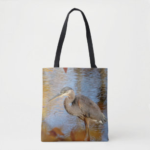 Bolsa Tote Excelente Blue Heron enquadrado com folhagem de ou