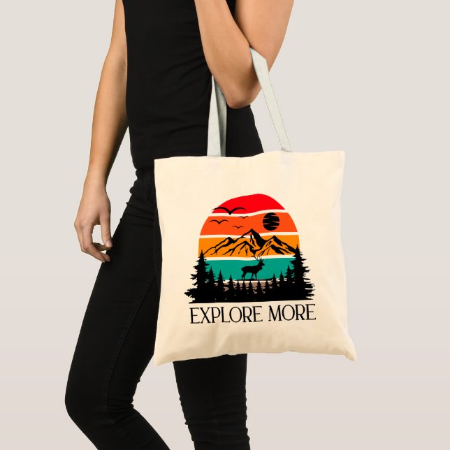 Bolsa Tote Explore mais empreendimento de montanha no exterio (Frente (produto))