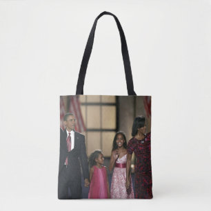 Bolsa Tote família de Barak Obama acena