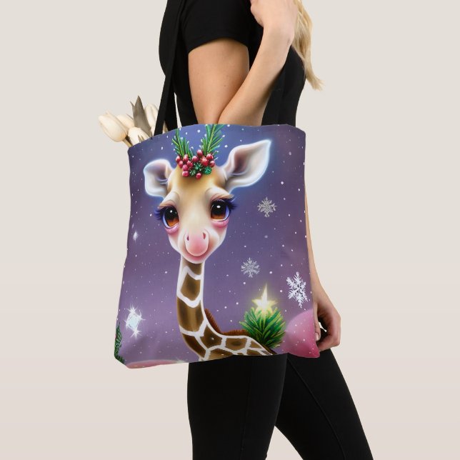 Bolsa Tote Fantasia Adorável, Baby Giraffe com Holly (Close Up)