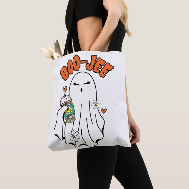 Bolsa Tote Fantasma de Boo-Jee Halloween com café gelado na m (Close Up)