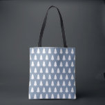 Bolsa Tote Fesage Vintage Blue White Christmas Tree<br><div class="desc">Papel de embrulho de Natal moderno e simples,  com padrão branco de árvore de Natal sobre fundo azul de colheita,  papel festivo na moda escandinavo para todos os presentes de Natal. Desenvolvido exclusivamente para você pelo Happy Dolphin Studio!</div>