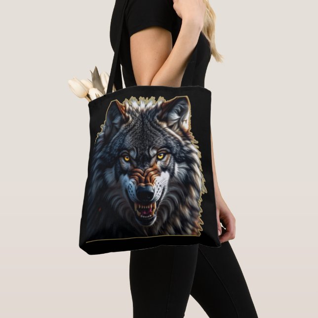 Bolsa Tote Fierce Wolf – Symbol of Strength and Freedom (Close Up)