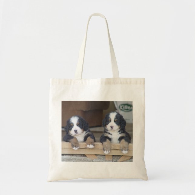 Bolsa Tote Filhotes de cachorro gêmeos do cão de montanha de (Frente)